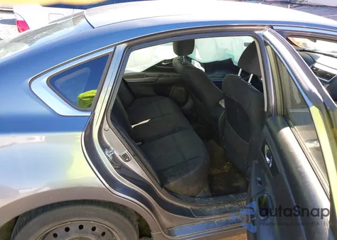 2016 Nissan Altima 2.5 S z USA, uszkodzony, nr VIN 1N4AL3AP2GC136489